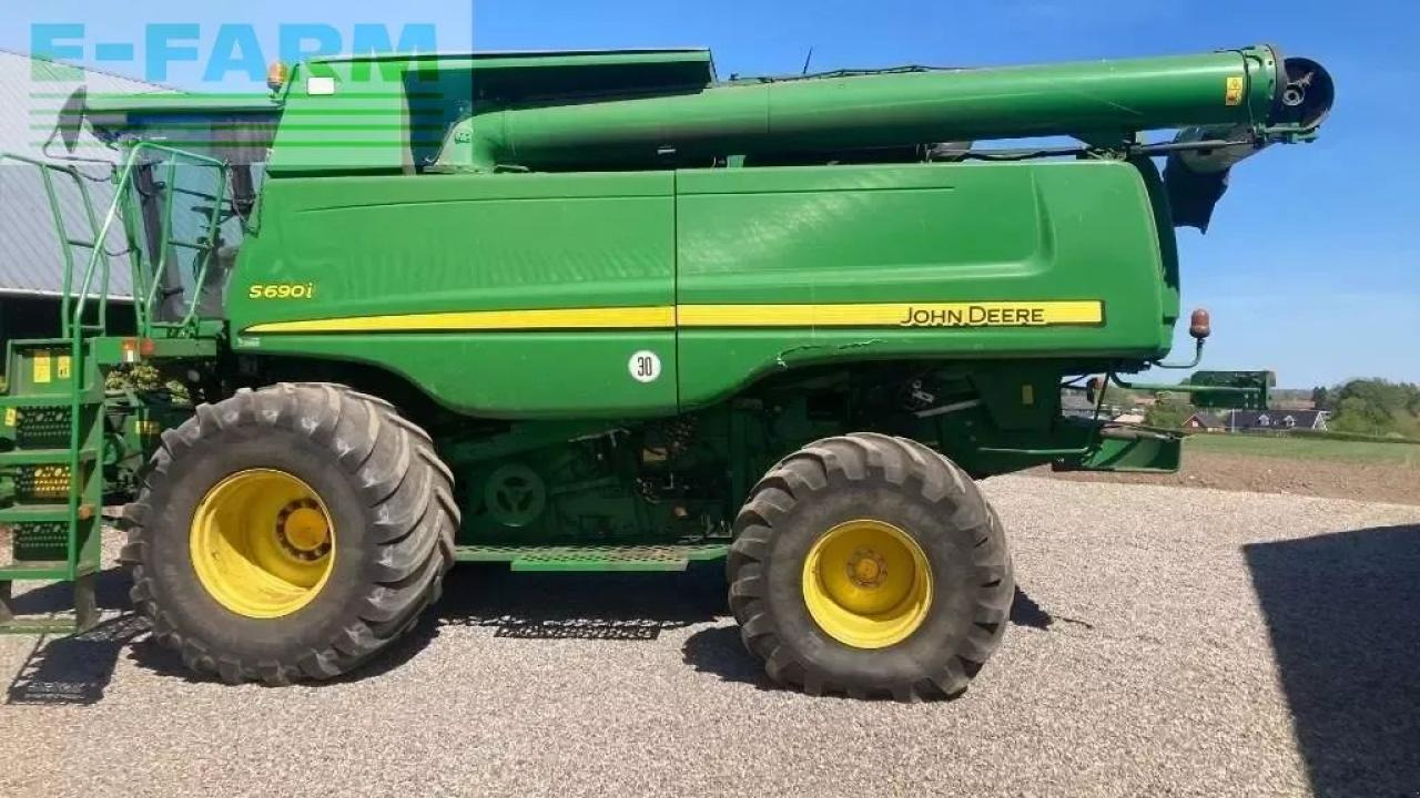 John Deere s690i - Ceifeira debulhadora: foto 2 John Deere s690i - Ceifeira debulhadora: foto 2