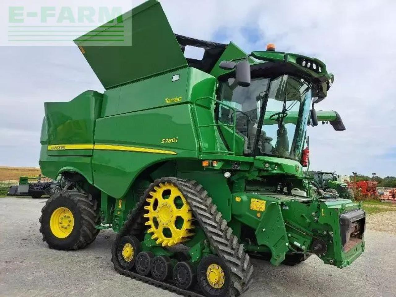 John Deere s780 - Ceifeira debulhadora: foto 1 John Deere s780 - Ceifeira debulhadora: foto 1