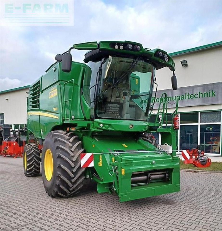 John Deere t550 hm - Ceifeira debulhadora: foto 2 John Deere t550 hm - Ceifeira debulhadora: foto 2