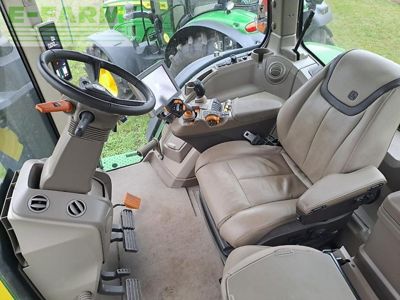 John Deere traktor 7r330 - Acessórios para Colhedora de forragem: foto 5 John Deere traktor 7r330 - Acessórios para Colhedora de forragem: foto 5