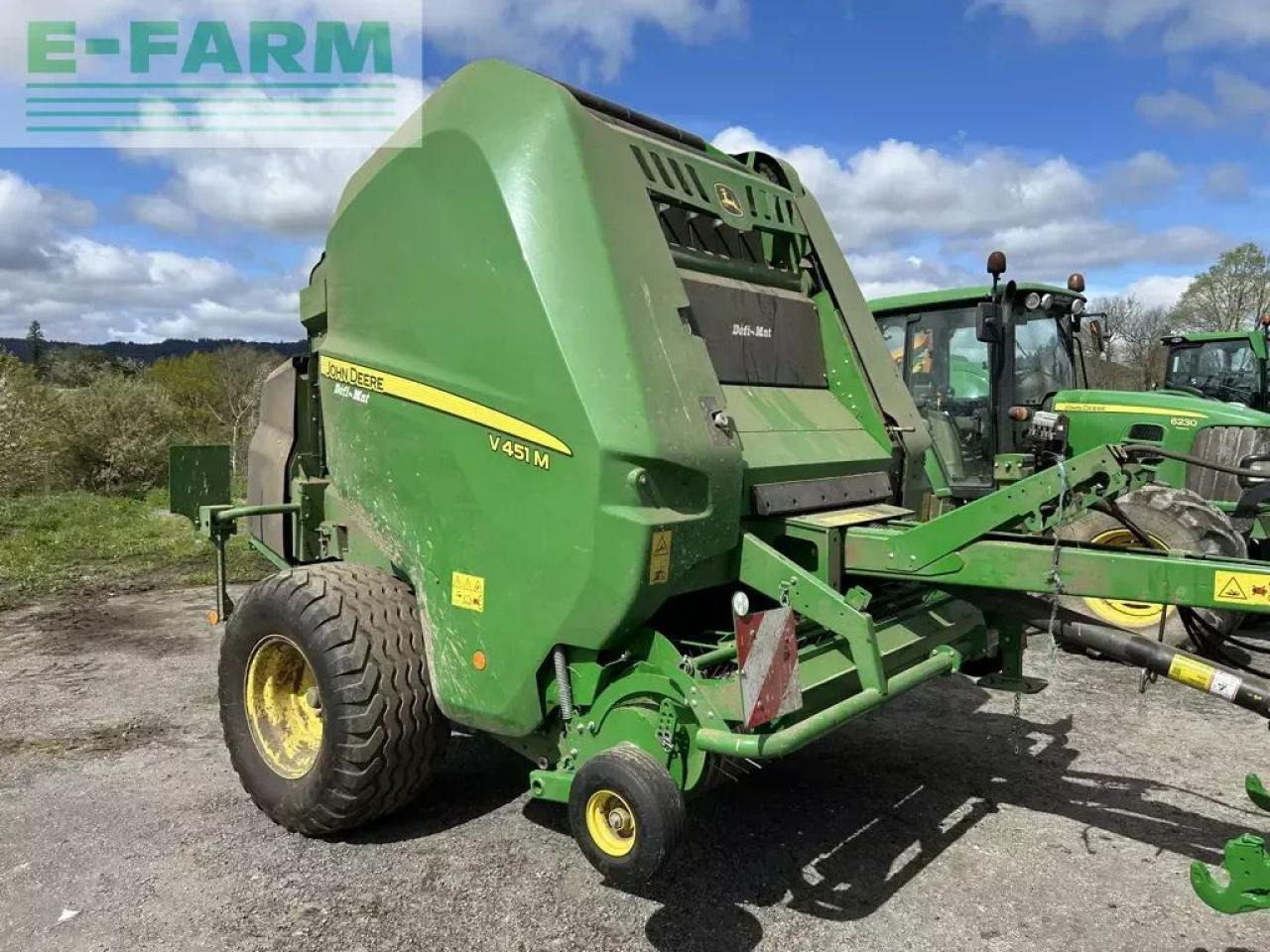 John Deere v 451 m maxicut 13 couteaux - Enfardadeira de fardos quadrados: foto 2 John Deere v 451 m maxicut 13 couteaux - Enfardadeira de fardos quadrados: foto 2