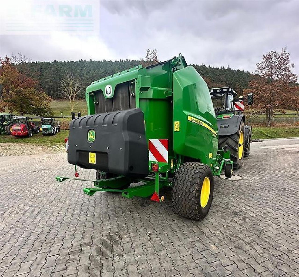 John Deere v461m - Enfardadeira de fardos quadrados: foto 4 John Deere v461m - Enfardadeira de fardos quadrados: foto 4