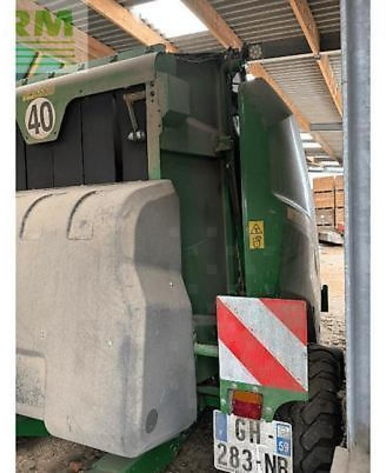 John Deere v461m - Enfardadeira de fardos quadrados: foto 2 John Deere v461m - Enfardadeira de fardos quadrados: foto 2