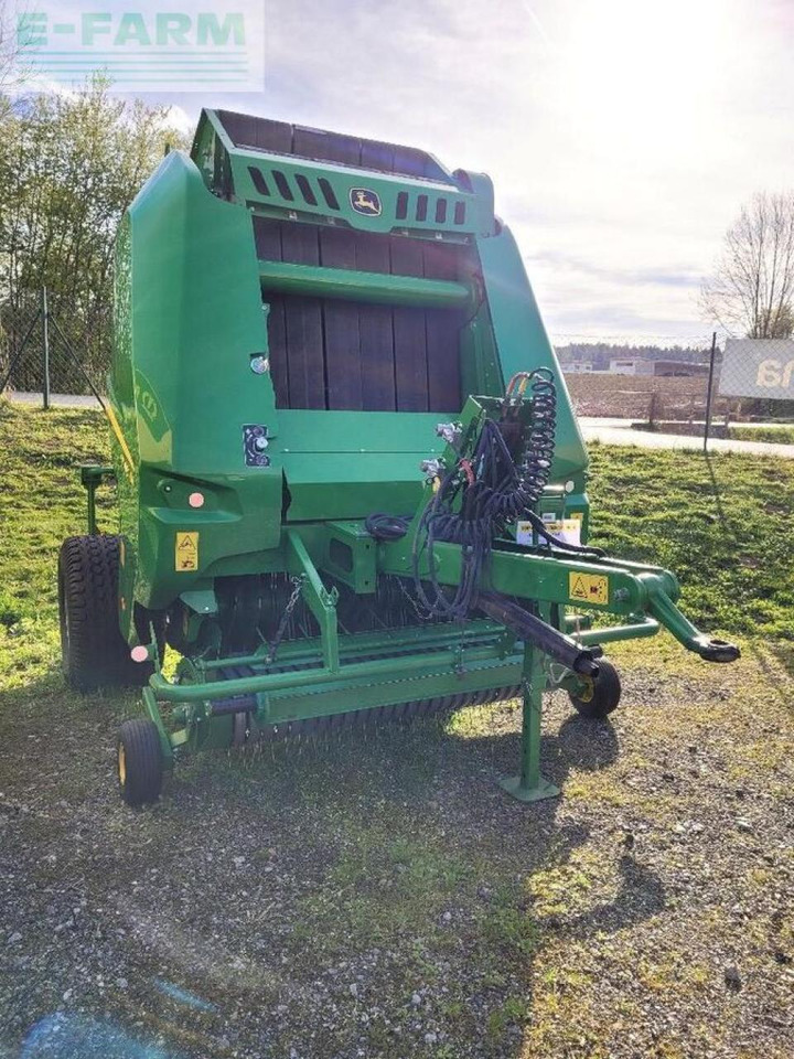 John Deere v461m - Enfardadeira de fardos quadrados: foto 3 John Deere v461m - Enfardadeira de fardos quadrados: foto 3