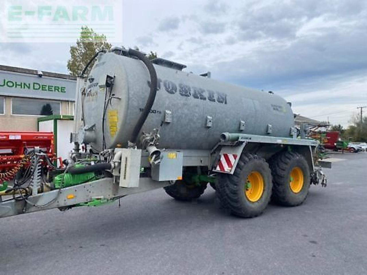 Joskin komfort 2 - Equipamento de fertilização: foto 1 Joskin komfort 2 - Equipamento de fertilização: foto 1