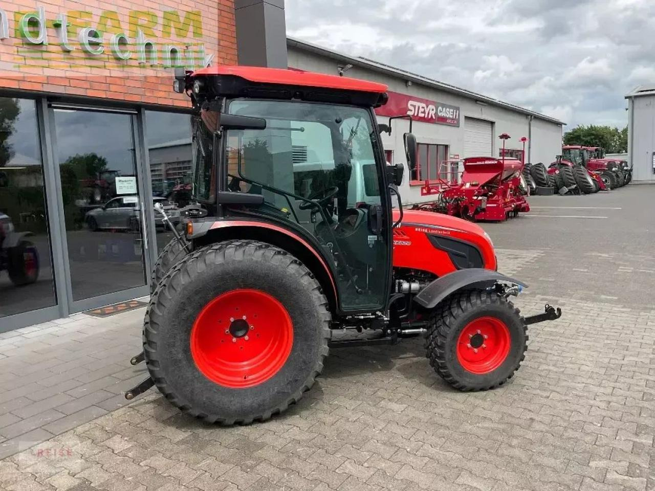 Kioti dk 6020 ch - Trator: foto 5 Kioti dk 6020 ch - Trator: foto 5