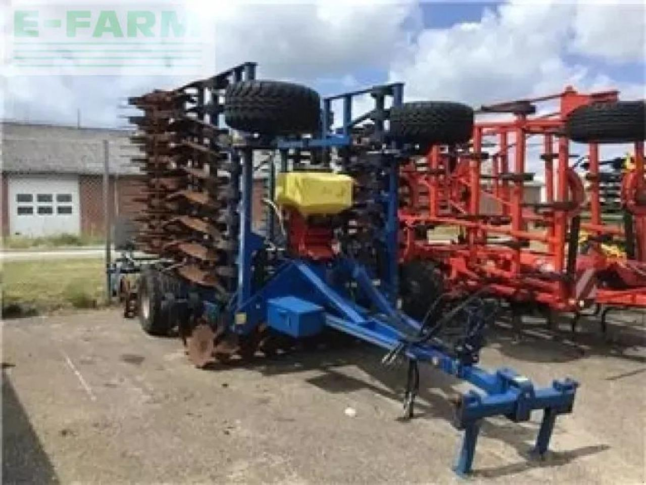 Köckerling rebell classic t 600 apv spreder - efterharve - Maquina para lavrar a terra: foto 1 Köckerling rebell classic t 600 apv spreder - efterharve - Maquina para lavrar a terra: foto 1