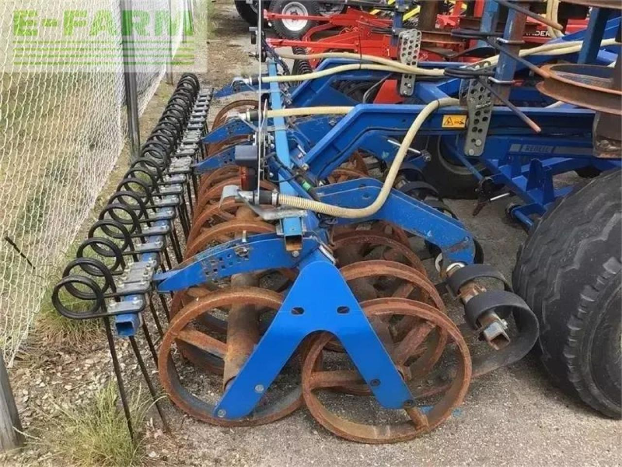 Köckerling rebell classic t 600 apv spreder - efterharve - Maquina para lavrar a terra: foto 4 Köckerling rebell classic t 600 apv spreder - efterharve - Maquina para lavrar a terra: foto 4