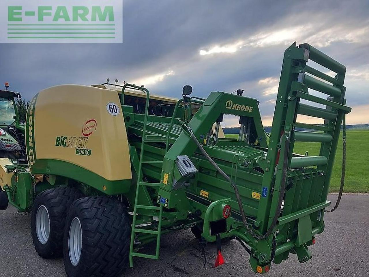 Krone big pack 1270 xc prechop - Enfardadeira de fardos quadrados: foto 4 Krone big pack 1270 xc prechop - Enfardadeira de fardos quadrados: foto 4