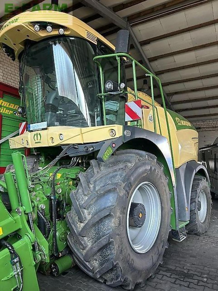 Krone bigx 630 - Picadora de forragem automotriz: foto 2 Krone bigx 630 - Picadora de forragem automotriz: foto 2