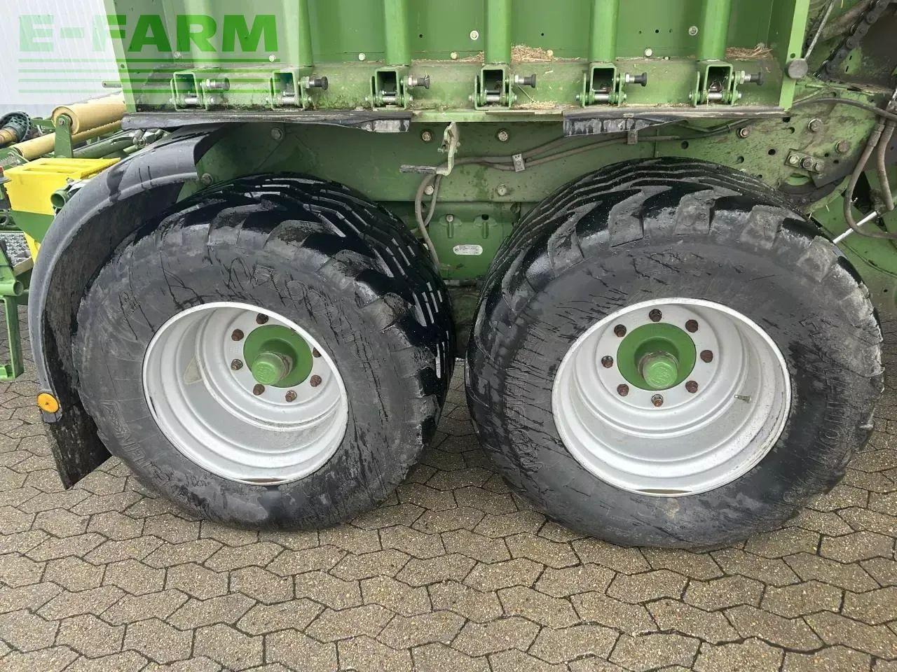 Krone cf155 xc extreme - Enfardadeira de fardos quadrados: foto 5 Krone cf155 xc extreme - Enfardadeira de fardos quadrados: foto 5