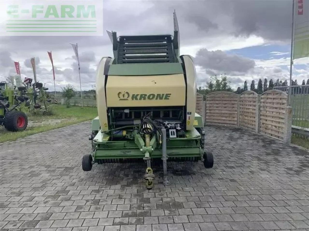 Krone comprima cf 155 xc - Enfardadeira de fardos quadrados: foto 2 Krone comprima cf 155 xc - Enfardadeira de fardos quadrados: foto 2