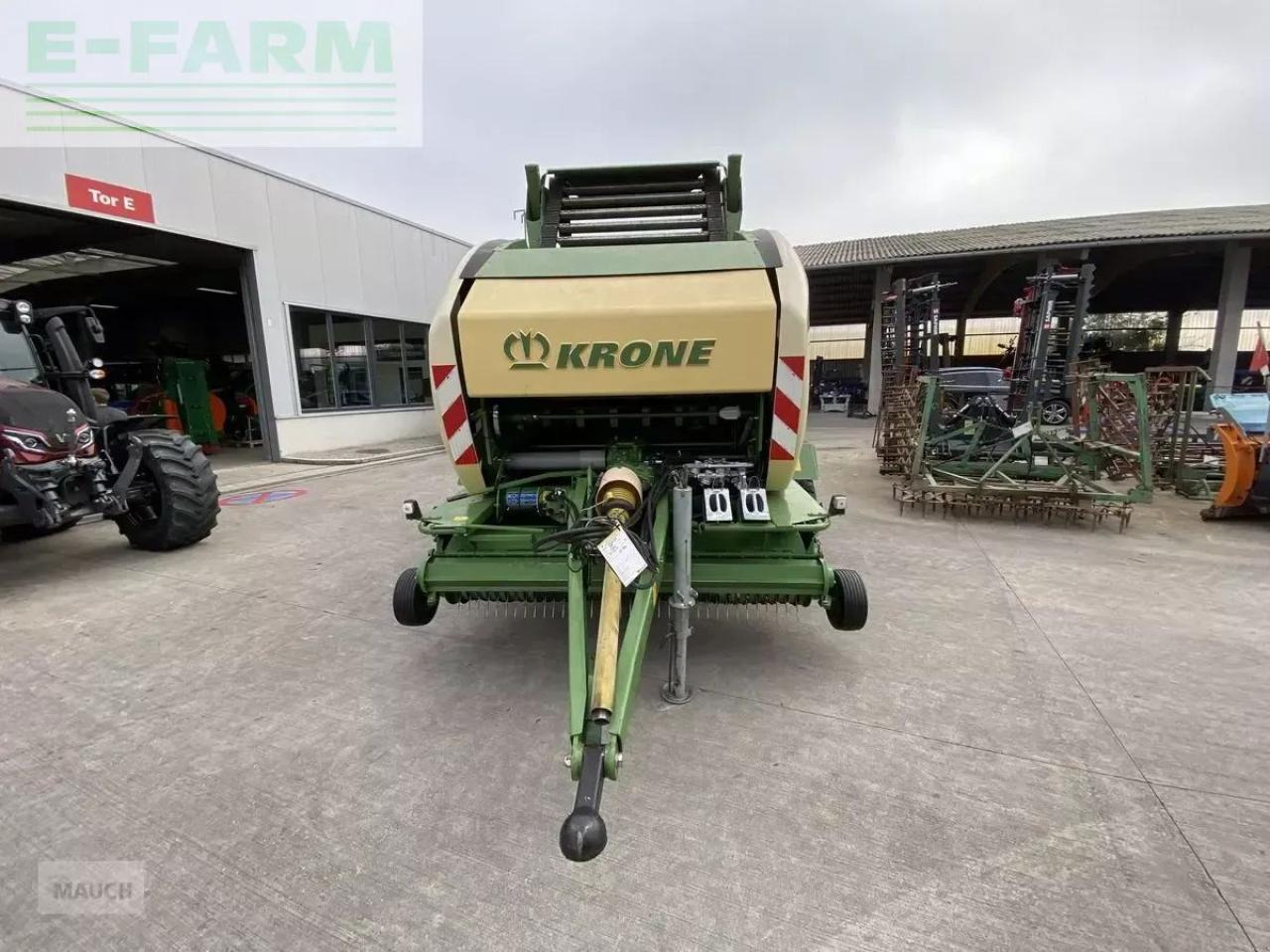 Krone comprima cf 155 xc - Enfardadeira de fardos quadrados: foto 2 Krone comprima cf 155 xc - Enfardadeira de fardos quadrados: foto 2