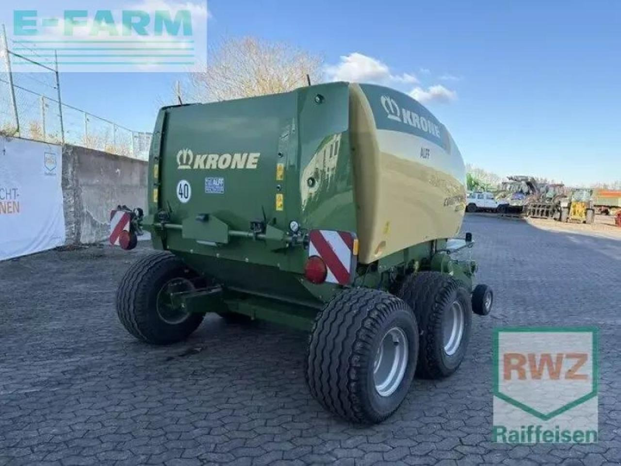 Krone comprima f125 xc - Enfardadeira de fardos quadrados: foto 2 Krone comprima f125 xc - Enfardadeira de fardos quadrados: foto 2