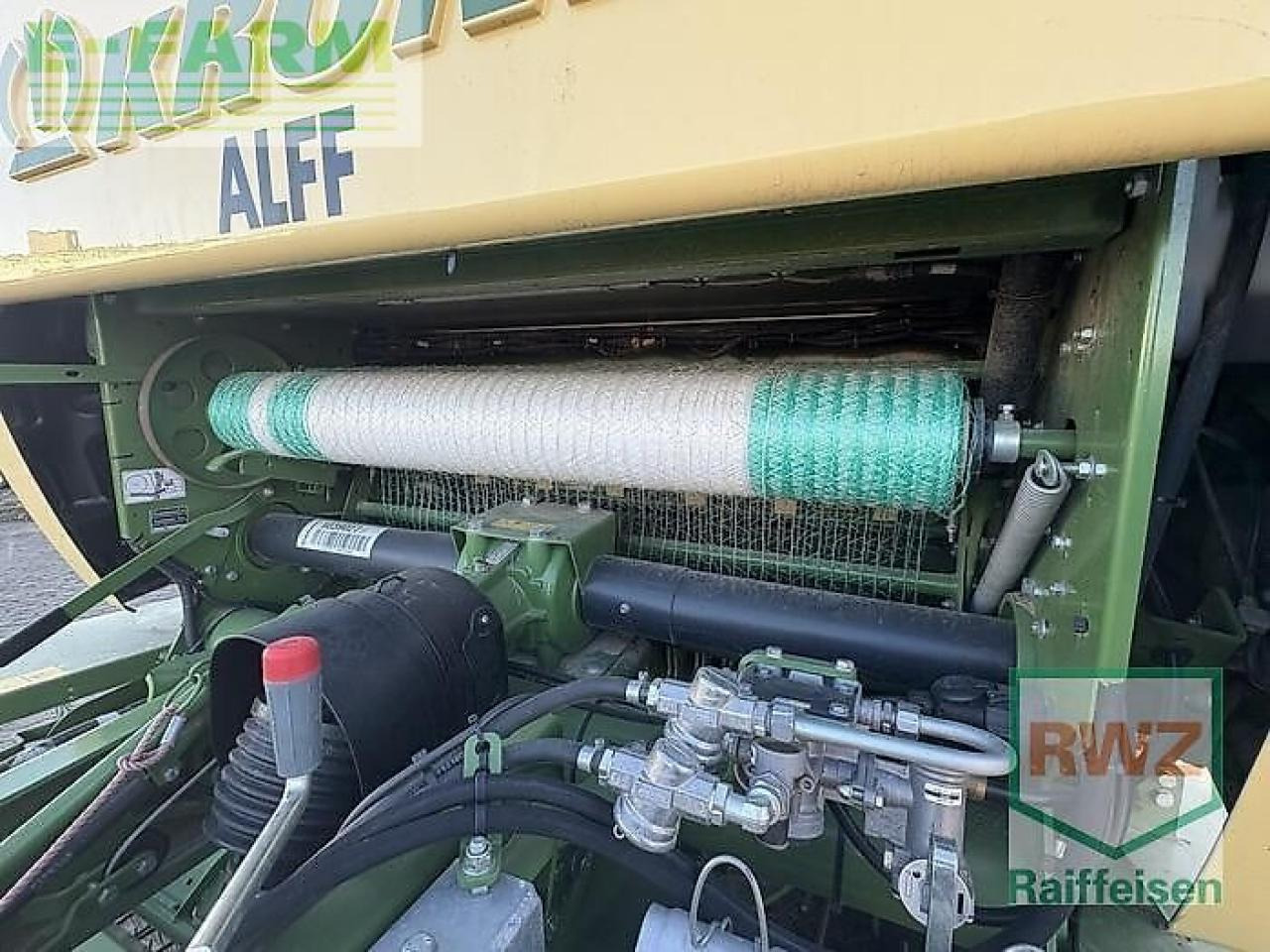 Enfardadeira de fardos quadrados Krone comprima f125 xc: foto 6 Enfardadeira de fardos quadrados Krone comprima f125 xc: foto 6