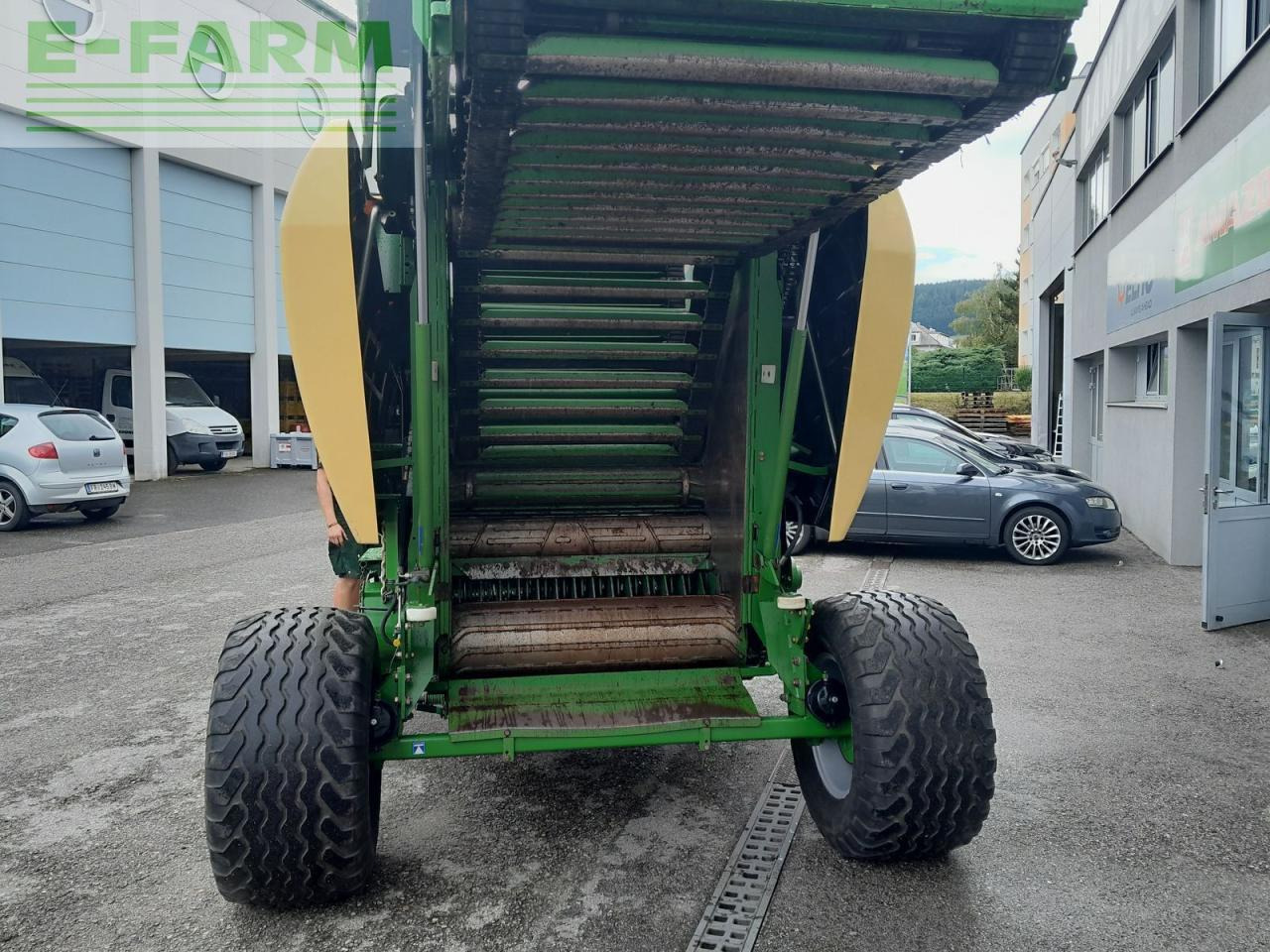 Enfardadeira de fardos quadrados Krone comprima v 150 xc: foto 9