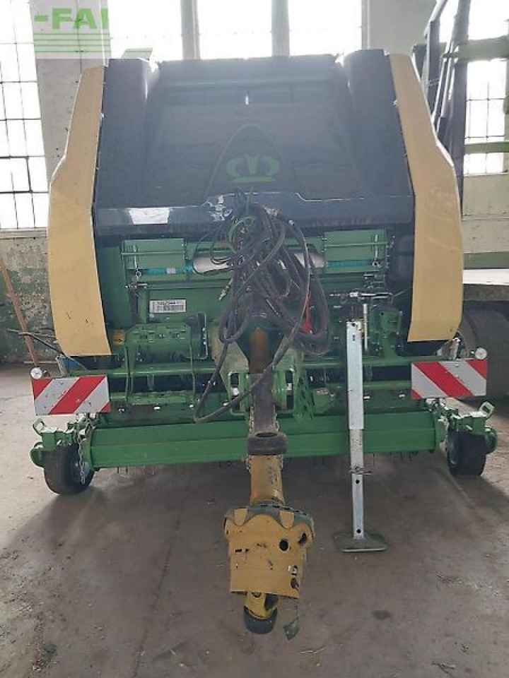 Krone varipack v 190 xc plus - Enfardadeira de fardos quadrados: foto 1 Krone varipack v 190 xc plus - Enfardadeira de fardos quadrados: foto 1