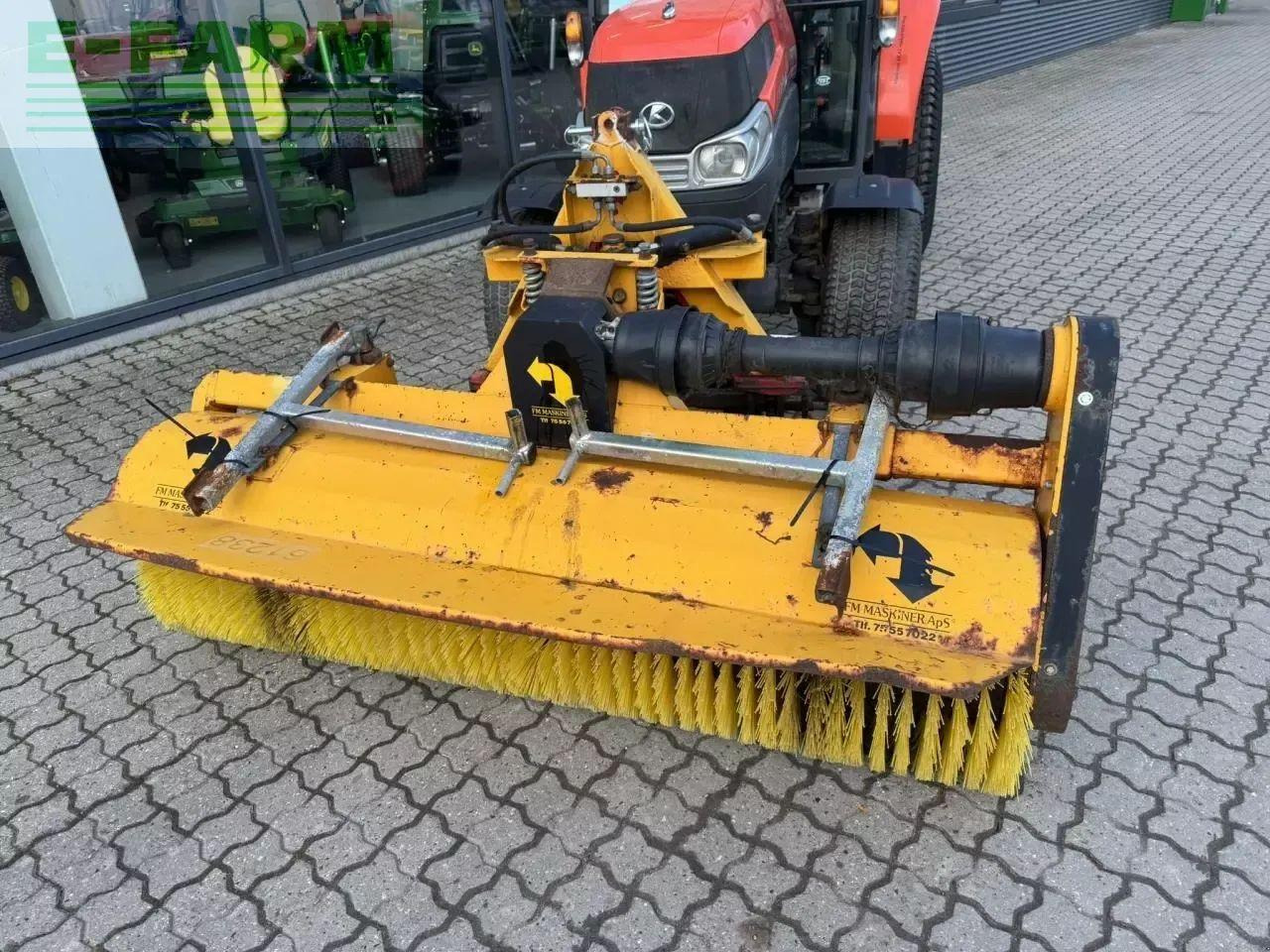 Kubota 5740 - Trator: foto 5 Kubota 5740 - Trator: foto 5