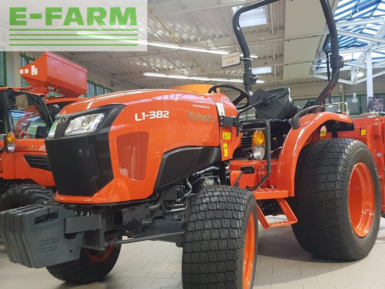 Kubota l1-382 - Trator: foto 3 Kubota l1-382 - Trator: foto 3