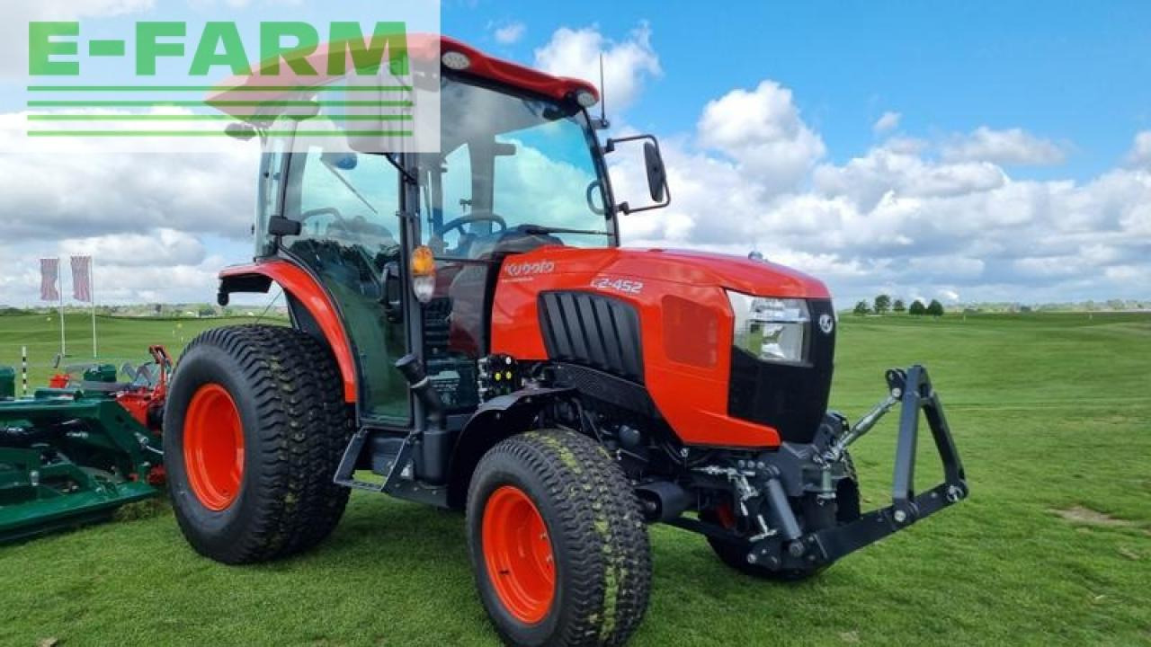 Kubota l2-452 cab demo - Trator: foto 1 Kubota l2-452 cab demo - Trator: foto 1