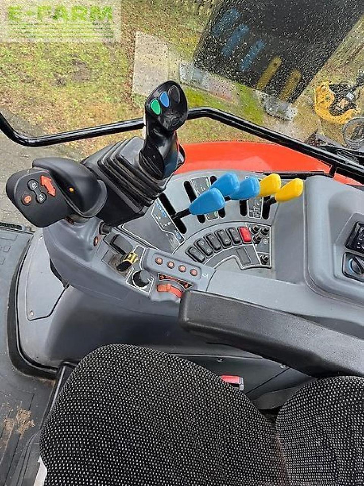 Trator Kubota m6121: foto 8 Trator Kubota m6121: foto 8