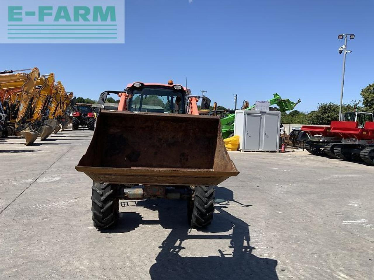 Kubota m7060 tractor (st23817) - Trator: foto 4 Kubota m7060 tractor (st23817) - Trator: foto 4