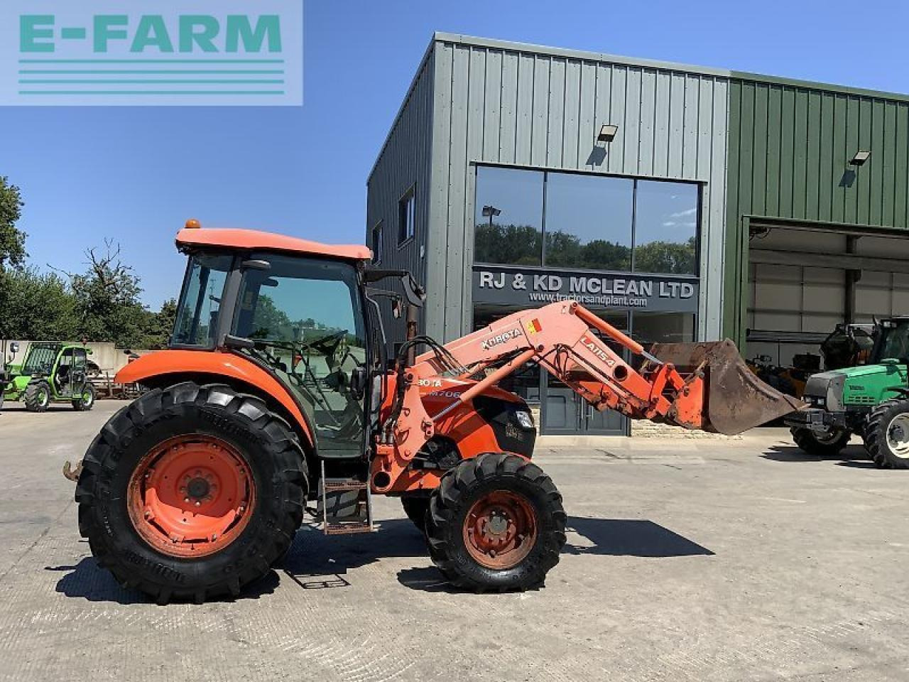 Kubota m7060 tractor (st23817) - Trator: foto 2 Kubota m7060 tractor (st23817) - Trator: foto 2