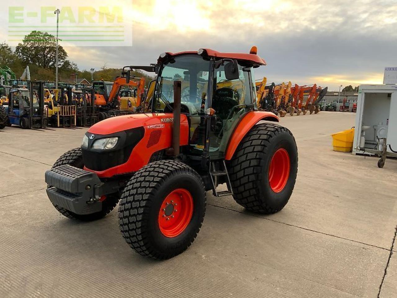 Kubota m9960 hydraulic shuttle tractor (st24785) - Trator: foto 3 Kubota m9960 hydraulic shuttle tractor (st24785) - Trator: foto 3