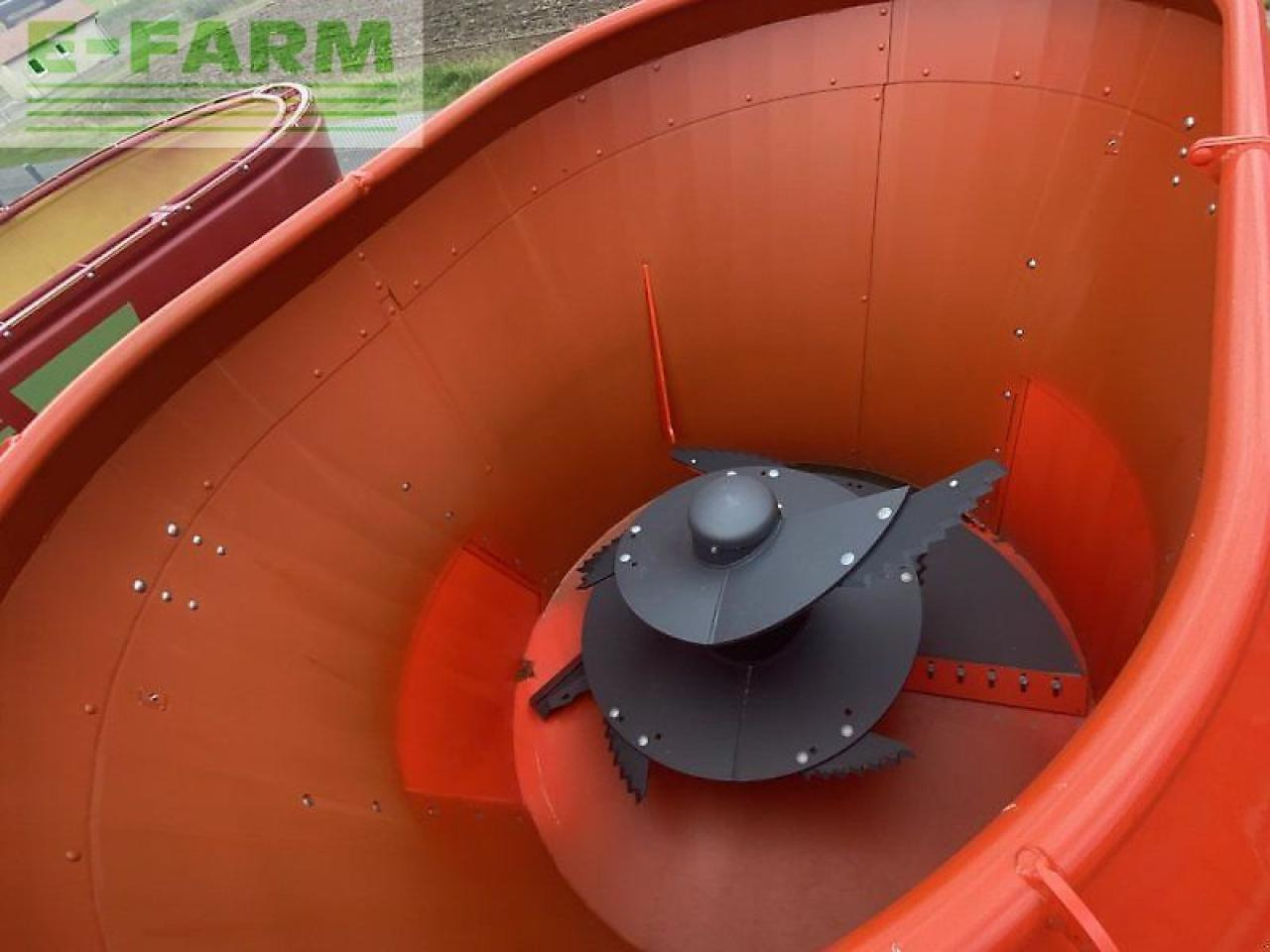 Kuhn 1070 euromix - Equipamento de gado: foto 4 Kuhn 1070 euromix - Equipamento de gado: foto 4