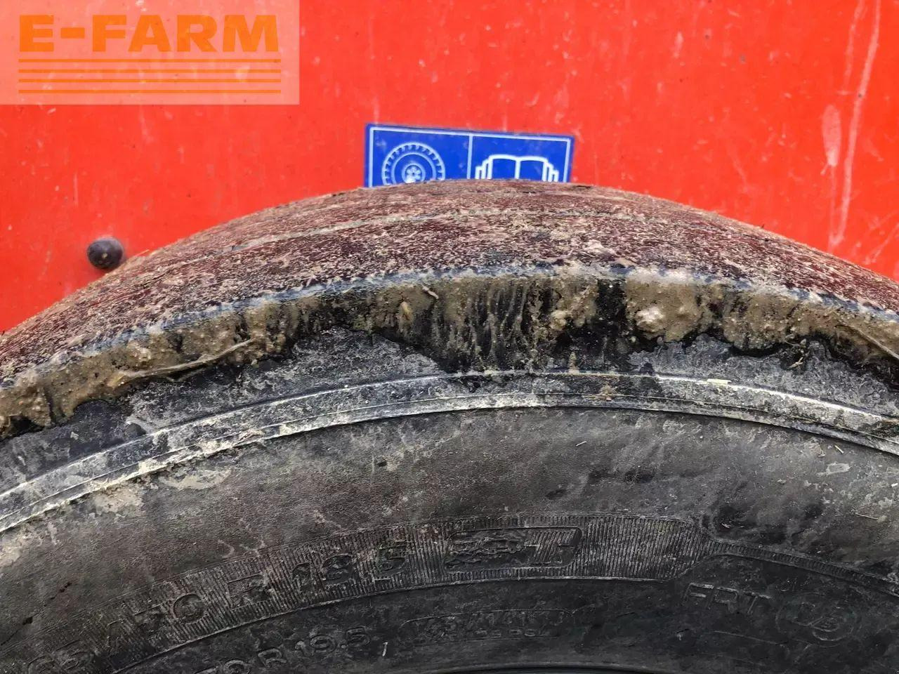 Kuhn altor 6070 - Equipamento para silagem: foto 4 Kuhn altor 6070 - Equipamento para silagem: foto 4