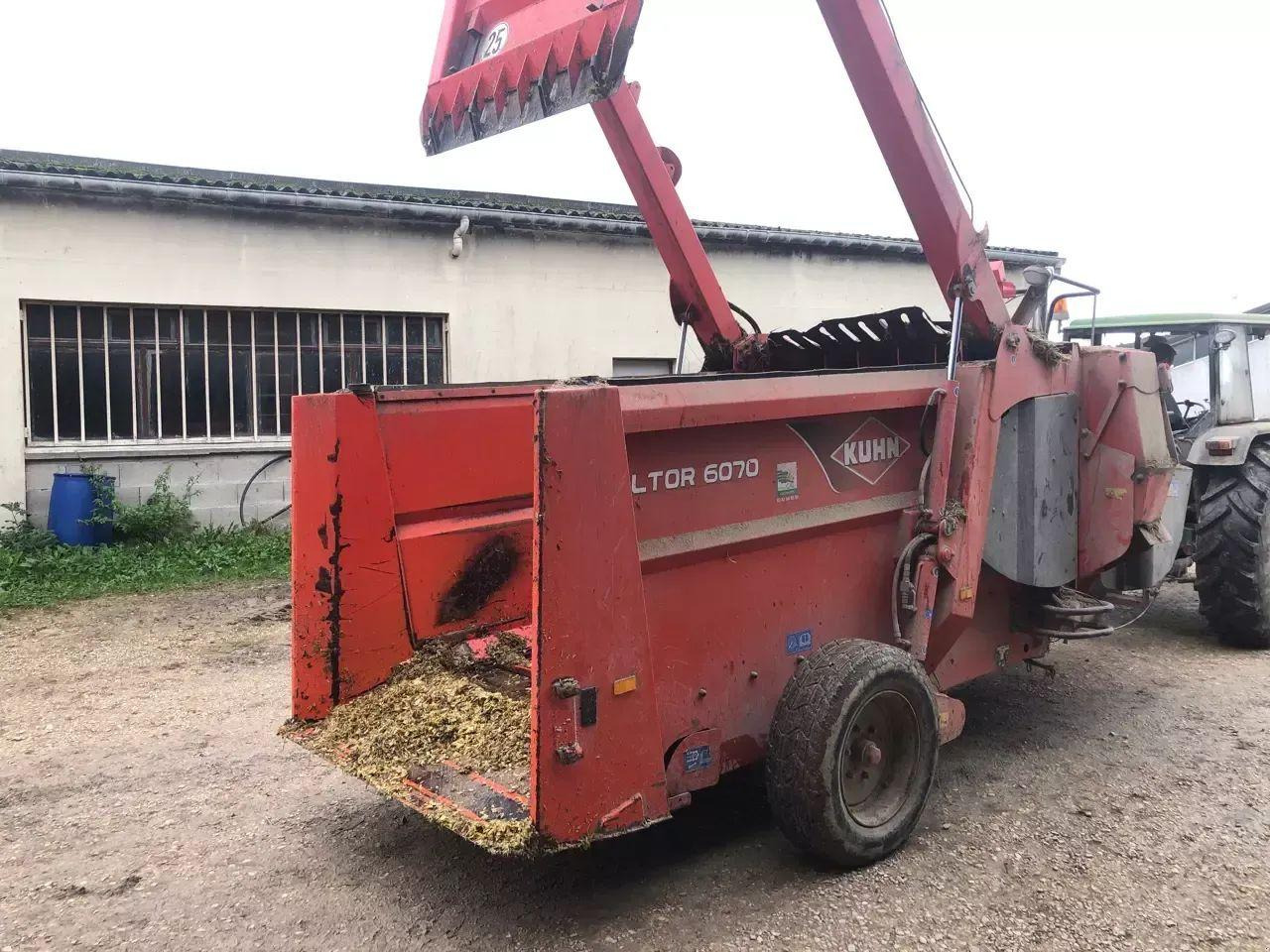 Kuhn altor 6070 - Equipamento para silagem: foto 3 Kuhn altor 6070 - Equipamento para silagem: foto 3