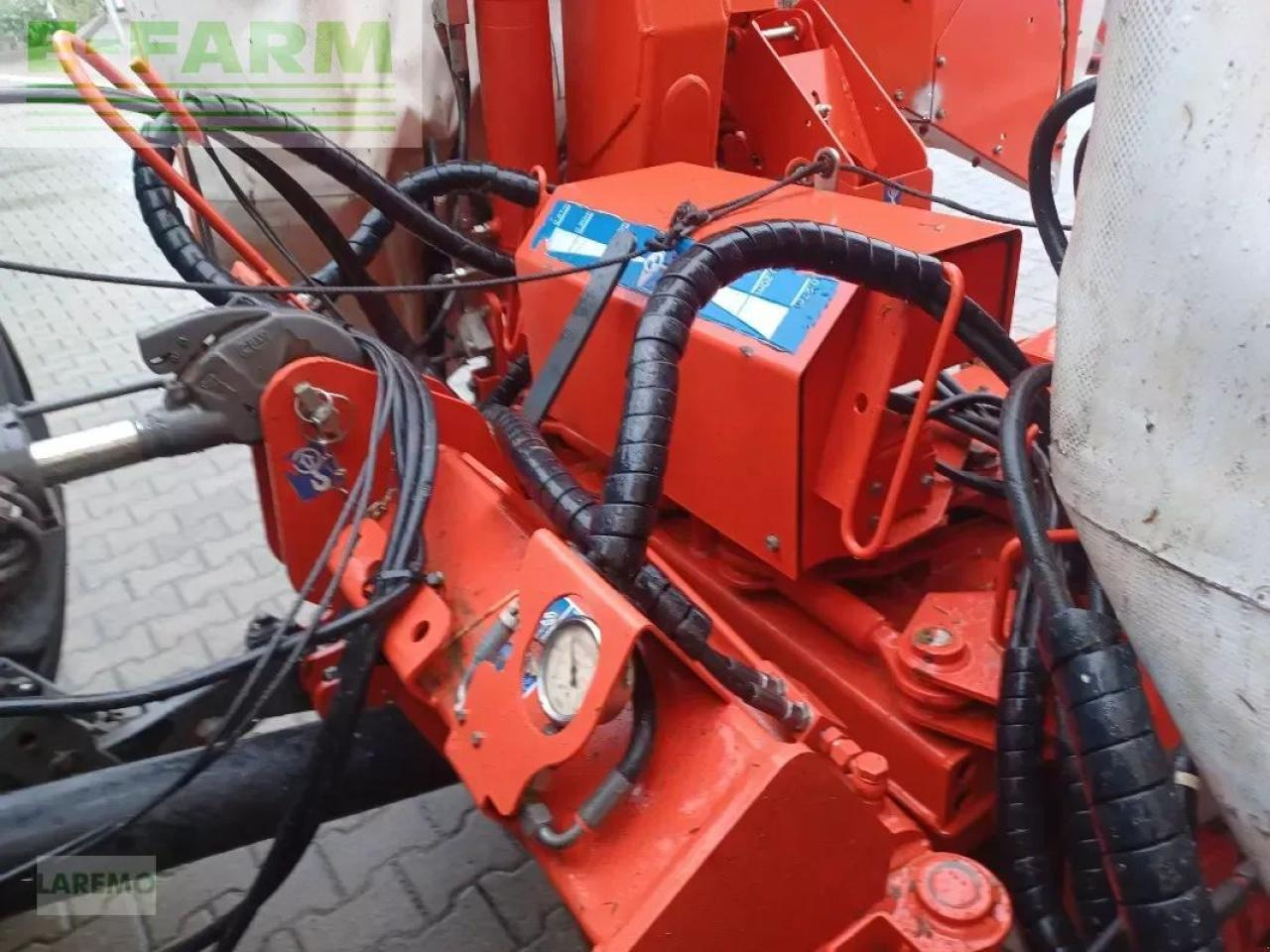 Gadanheira Kuhn fc 313 df-ff und fc 883d-ff: foto 15