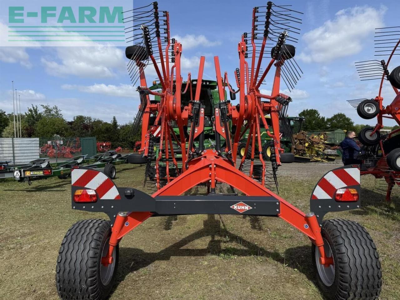Kuhn ga8131 - Ancinho enleirador: foto 5 Kuhn ga8131 - Ancinho enleirador: foto 5