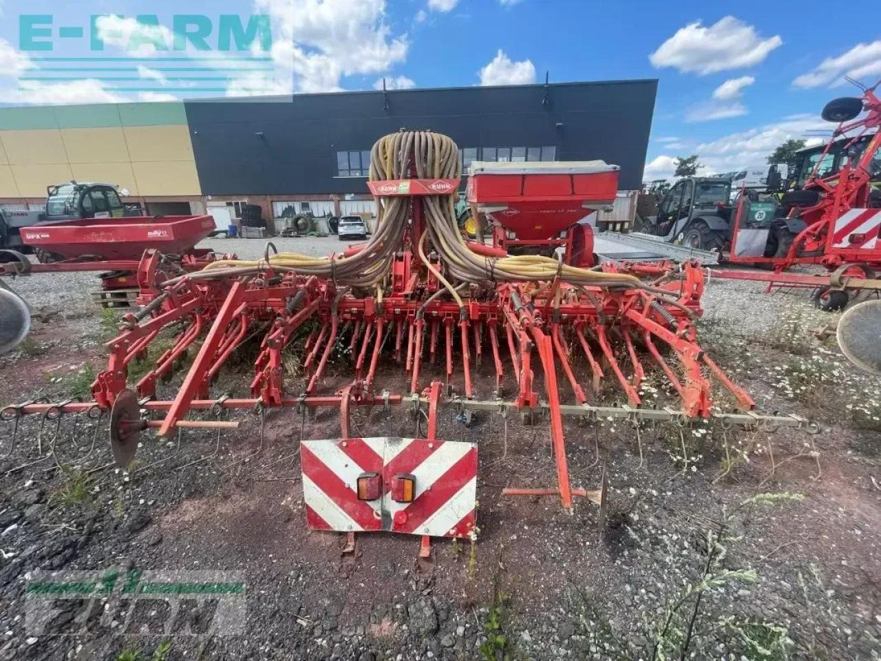 Kuhn hr5004dr + venta tf 702 - Semeadora combinada: foto 4 Kuhn hr5004dr + venta tf 702 - Semeadora combinada: foto 4
