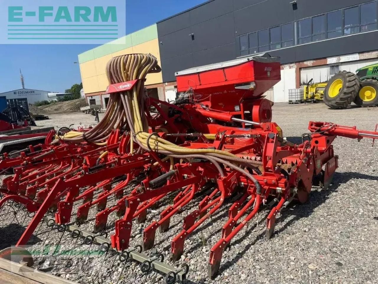 Kuhn hr5004dr + venta tf 702 - Semeadora combinada: foto 1 Kuhn hr5004dr + venta tf 702 - Semeadora combinada: foto 1