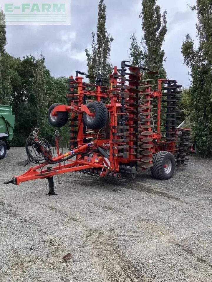Kuhn optimer l9000 - Maquina para lavrar a terra: foto 2 Kuhn optimer l9000 - Maquina para lavrar a terra: foto 2