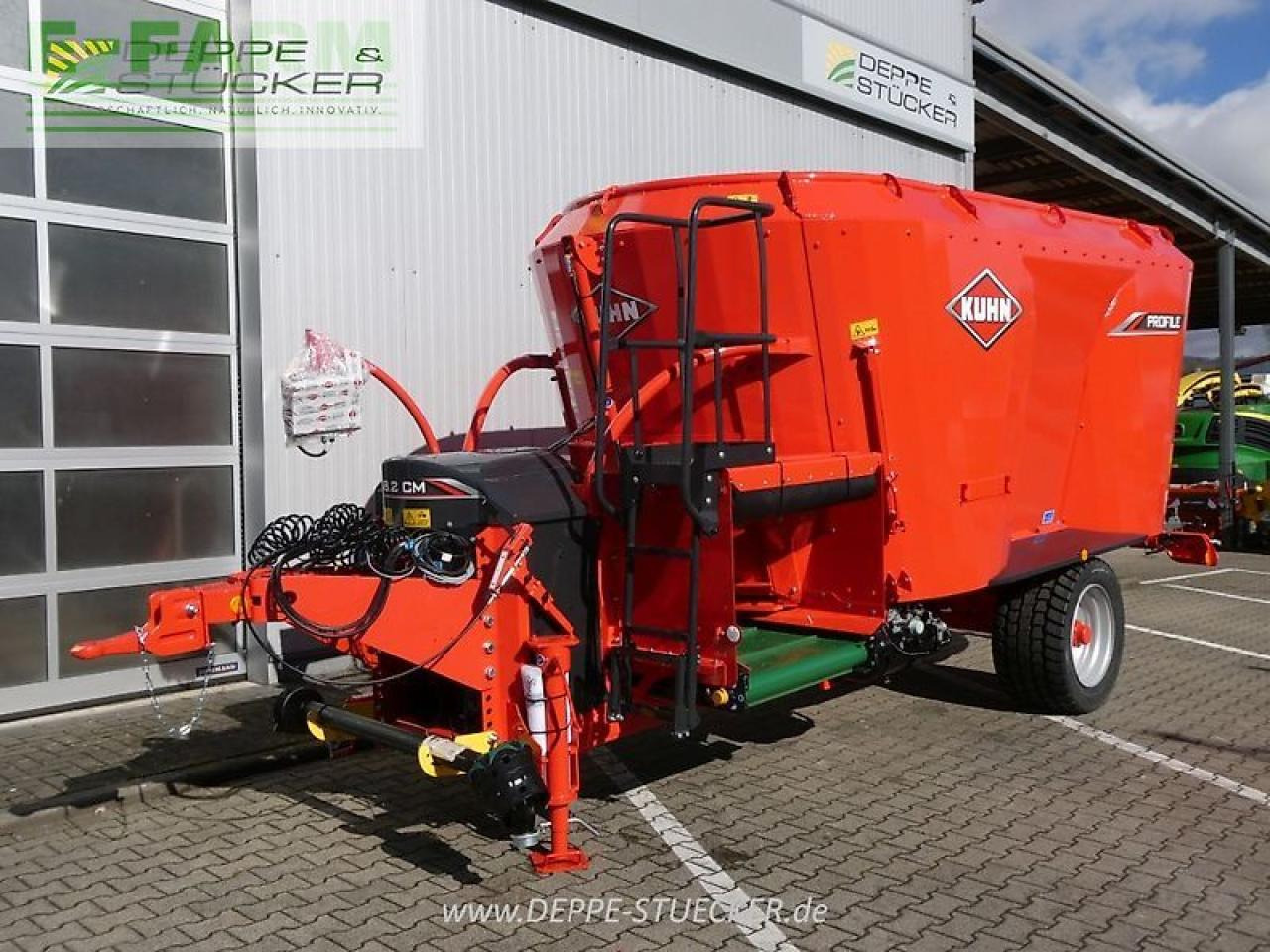 Kuhn profile 18.2 - Equipamento de gado: foto 1 Kuhn profile 18.2 - Equipamento de gado: foto 1
