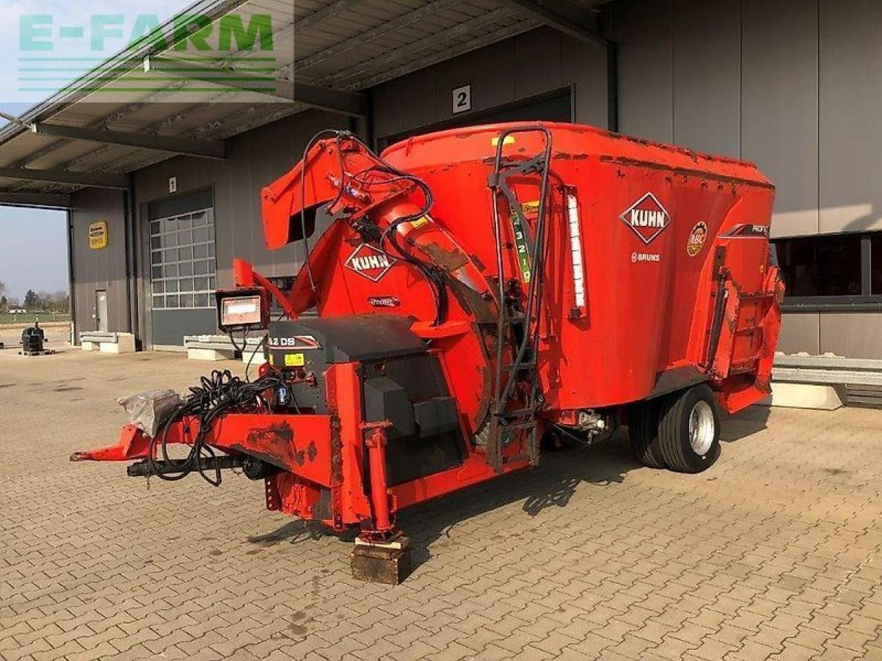 Kuhn profile plus 16.2 ds - Equipamento de gado: foto 1 Kuhn profile plus 16.2 ds - Equipamento de gado: foto 1