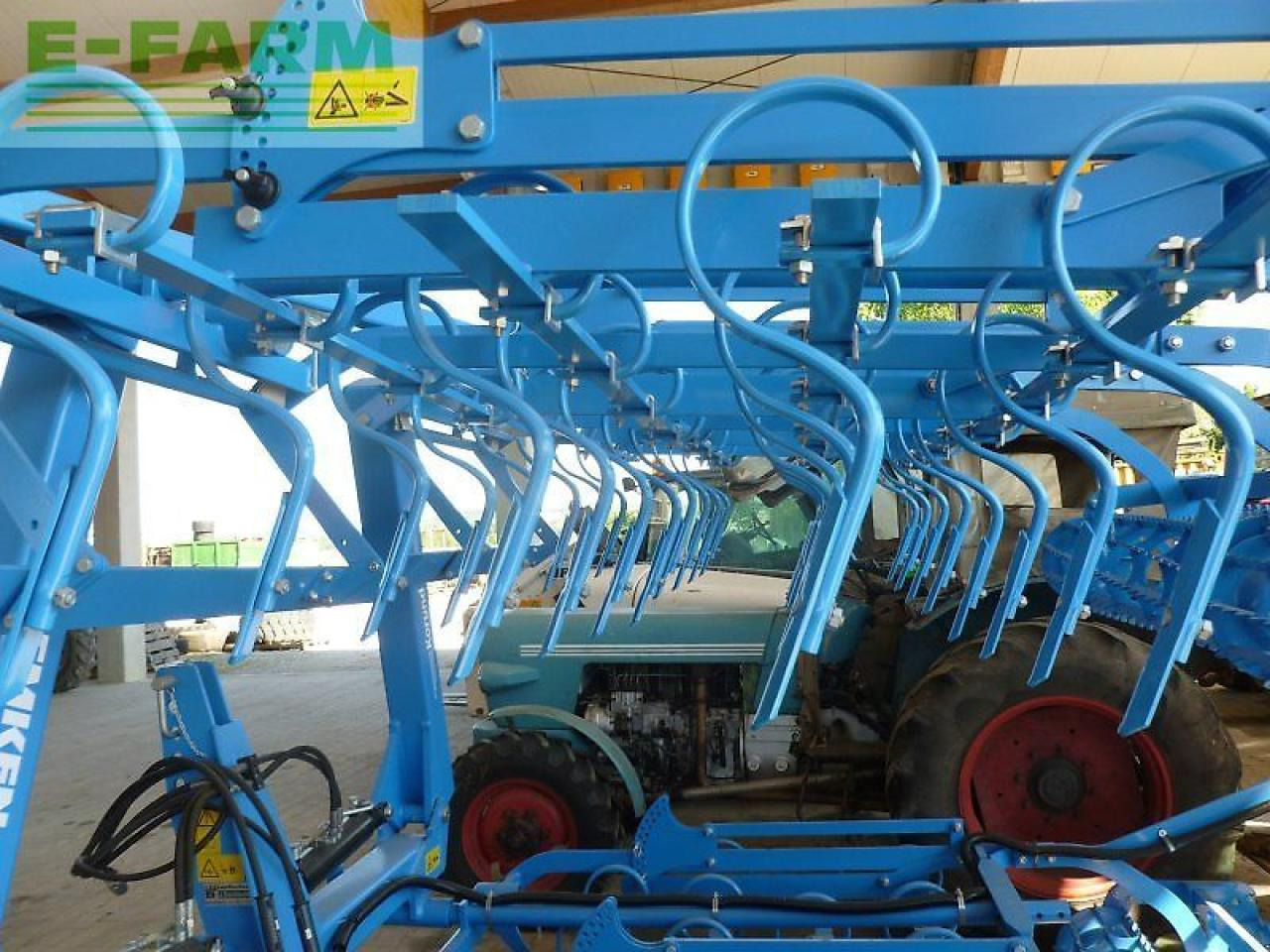 Lemken korund 8/600k gam - Semeadora combinada: foto 4 Lemken korund 8/600k gam - Semeadora combinada: foto 4