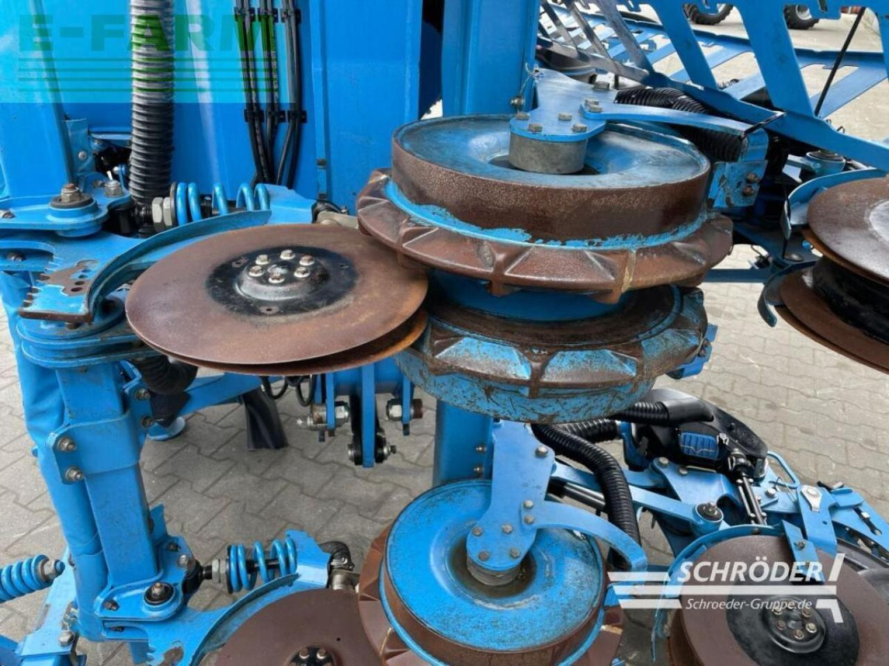 Lemken solitair 23/1900 / azurit 9/8.75 k d - Semeadora de precisão: foto 2 Lemken solitair 23/1900 / azurit 9/8.75 k d - Semeadora de precisão: foto 2