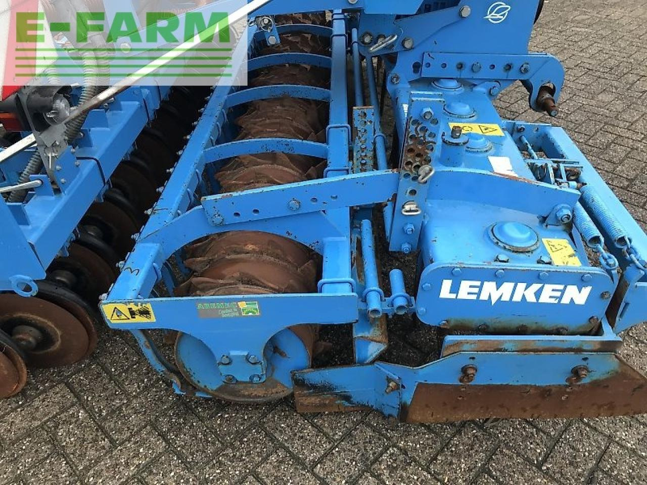 Lemken solitair 8/300 + zirkon 10/300 - Semeadeira: foto 4 Lemken solitair 8/300 + zirkon 10/300 - Semeadeira: foto 4