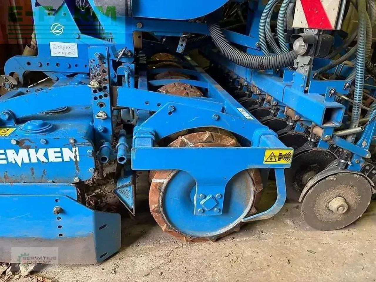 Lemken zirkon 10/300 + solitair 8/300 - Semeadora combinada: foto 4 Lemken zirkon 10/300 + solitair 8/300 - Semeadora combinada: foto 4