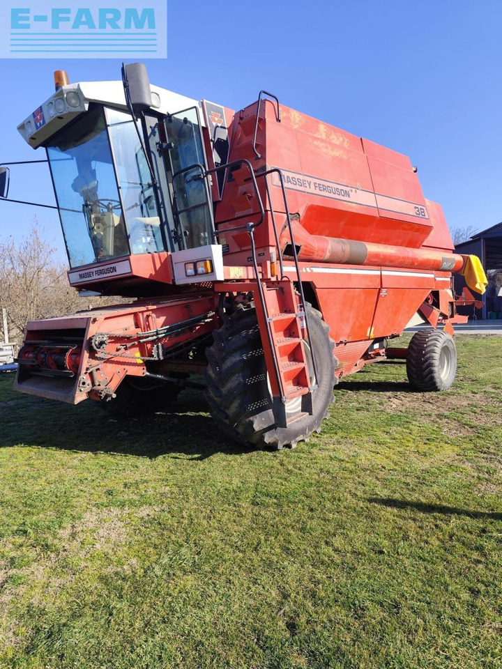 Massey Ferguson 38 - Ceifeira debulhadora: foto 1 Massey Ferguson 38 - Ceifeira debulhadora: foto 1