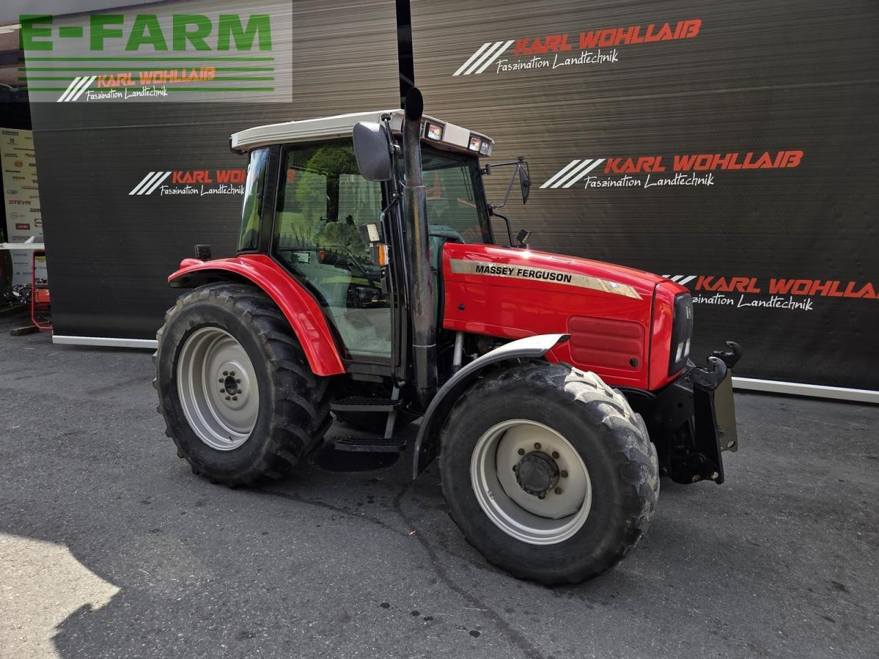 Massey Ferguson 6235-4 - Trator: foto 3 Massey Ferguson 6235-4 - Trator: foto 3
