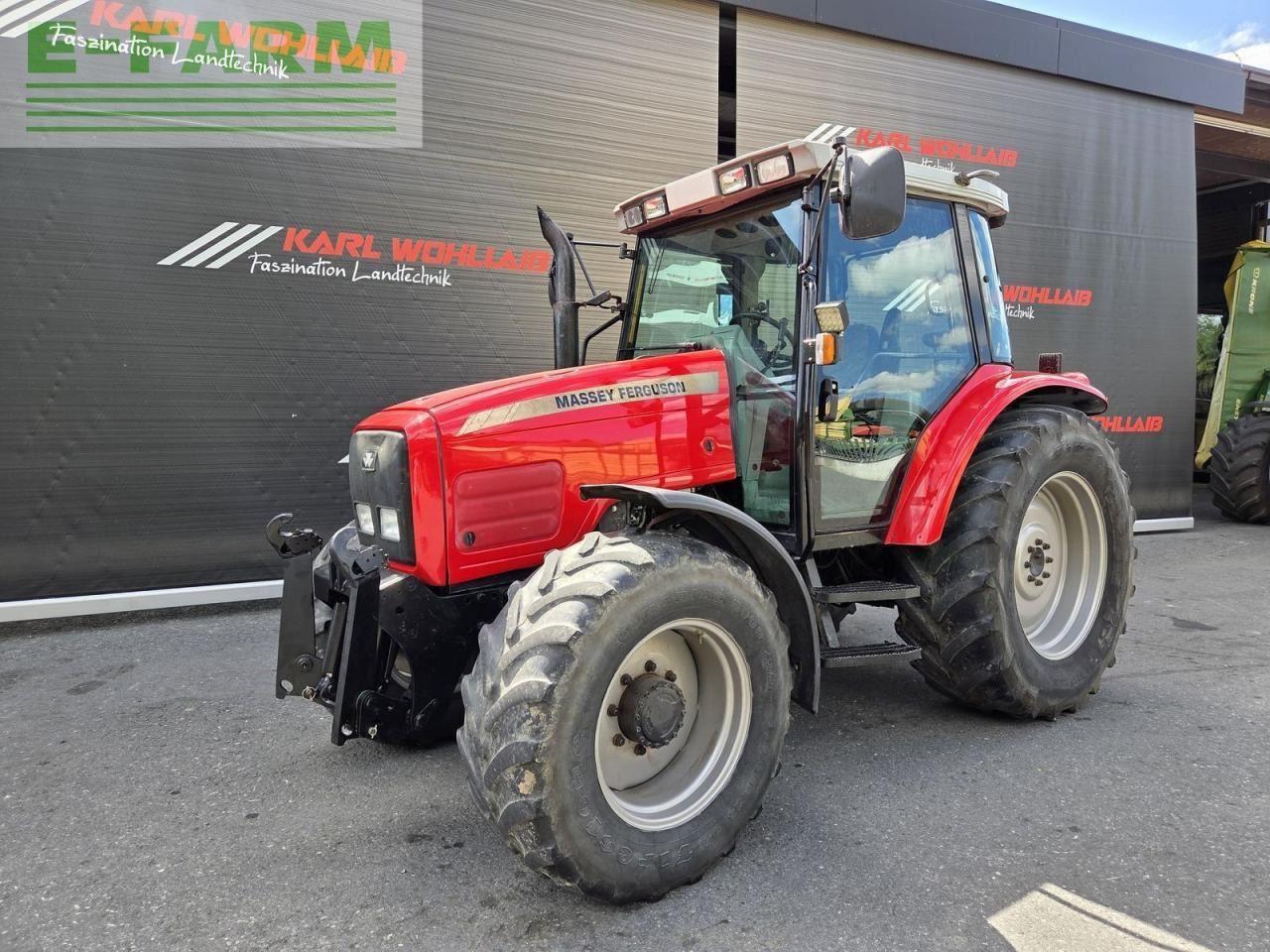 Massey Ferguson 6235-4 - Trator: foto 4 Massey Ferguson 6235-4 - Trator: foto 4