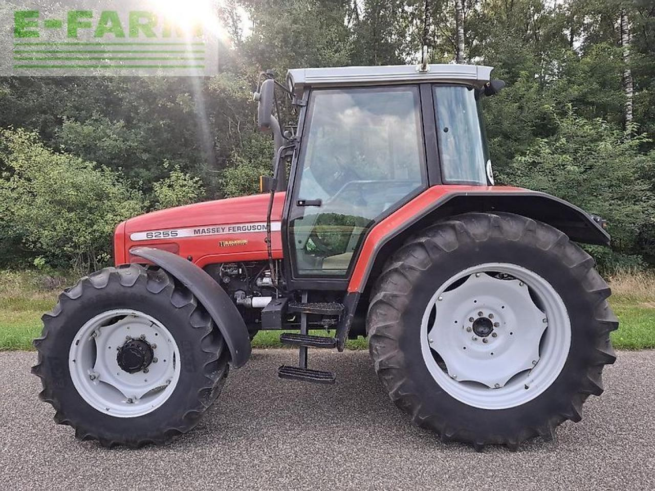 Massey Ferguson 6255 - Trator: foto 2 Massey Ferguson 6255 - Trator: foto 2