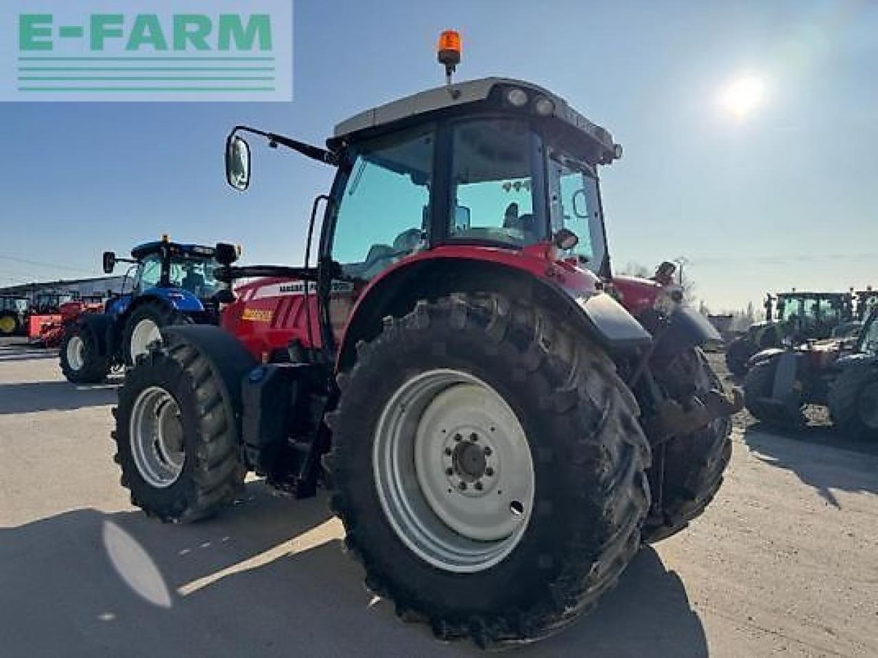 Massey Ferguson 6715 s dyna vt - Trator: foto 2 Massey Ferguson 6715 s dyna vt - Trator: foto 2
