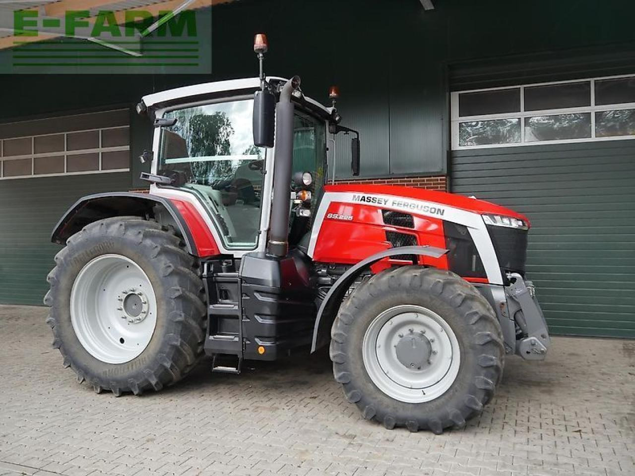 Massey Ferguson 8s.225 dyna-7 - Trator: foto 1 Massey Ferguson 8s.225 dyna-7 - Trator: foto 1