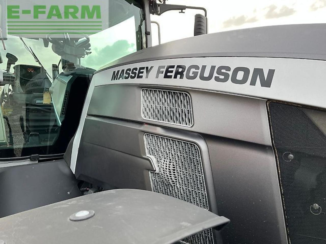 Massey Ferguson 8s.265 - Trator: foto 5 Massey Ferguson 8s.265 - Trator: foto 5