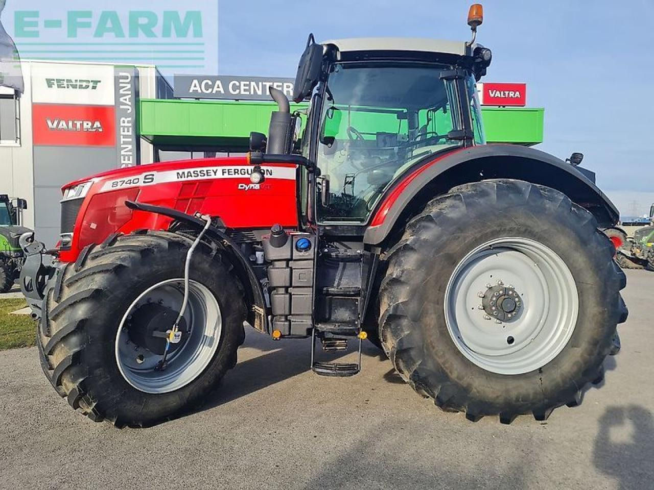 Massey Ferguson mf 8740 s efficient - Trator: foto 2 Massey Ferguson mf 8740 s efficient - Trator: foto 2
